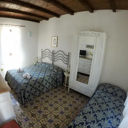 Casale Rocca Fiorita 2*